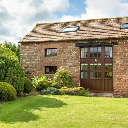 Hotel 3 Bed In Eden Valley Sz400 3*