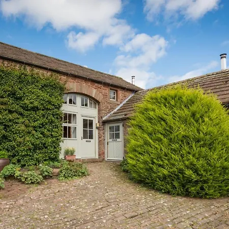 3 Bed In Eden Valley Sz400 3*